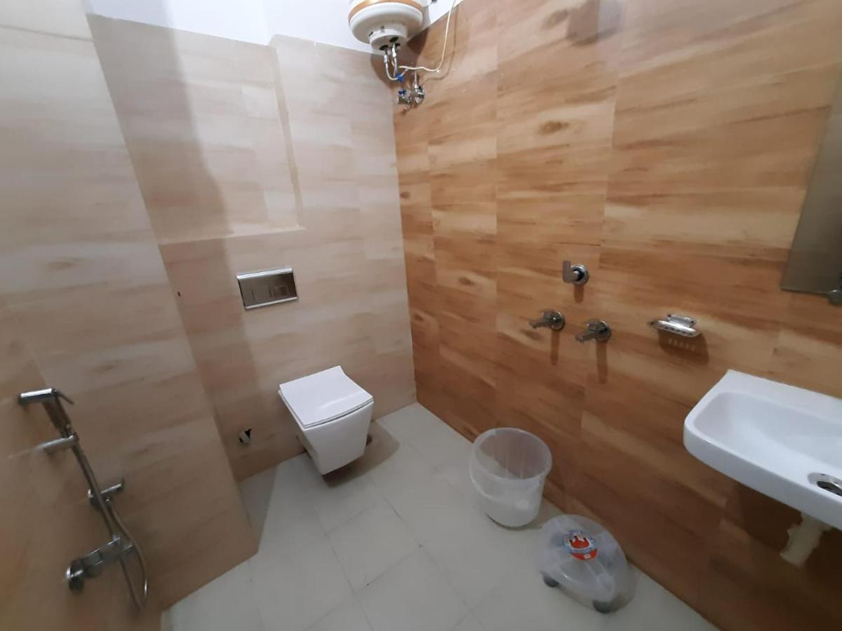 Ak Residency Hotel Haridwār Екстериор снимка